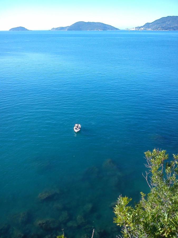 Mansard Apart Alba - Sea 5 Terre-Trekking-Excursions-Relax San Terenzo Exterior photo